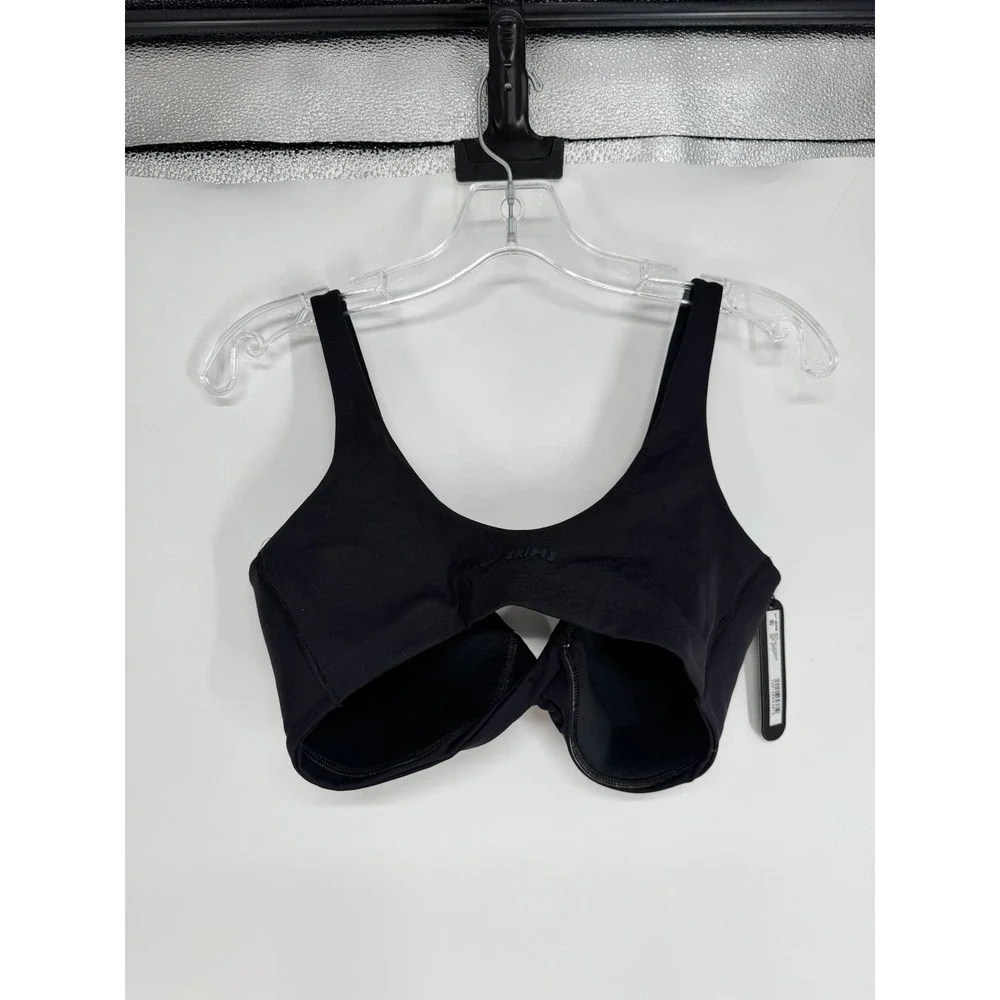 Nike x SKIMS Matte Twist Front Plunge Sports Bra Womens Medium Obsidian Black